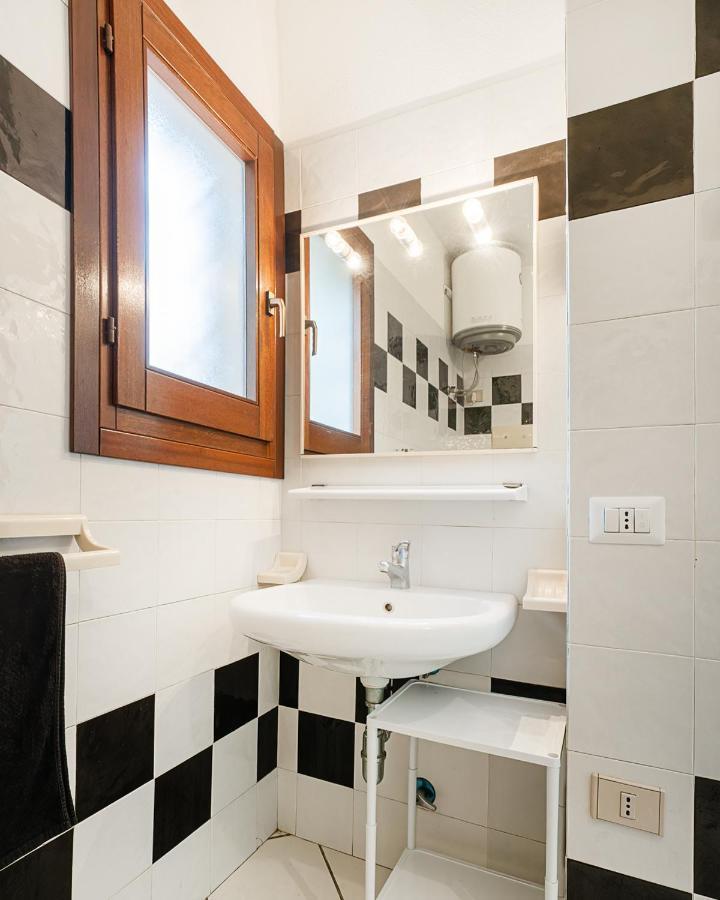 Ambra Holiday Rooms Сан-Теодоро Экстерьер фото
