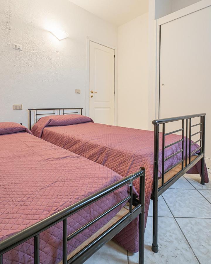 Ambra Holiday Rooms Сан-Теодоро Экстерьер фото