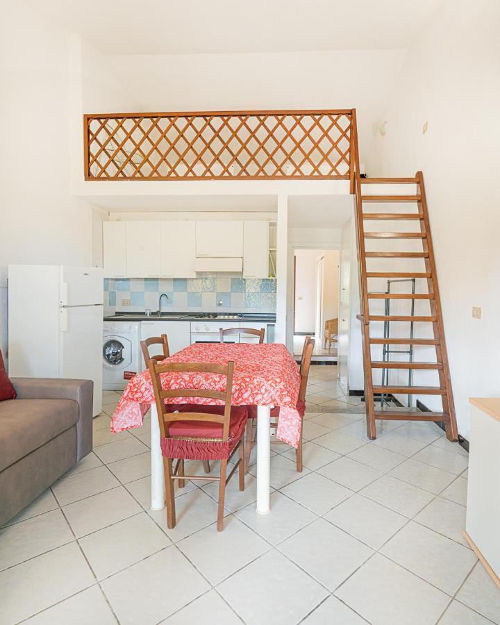 Ambra Holiday Rooms Сан-Теодоро Экстерьер фото